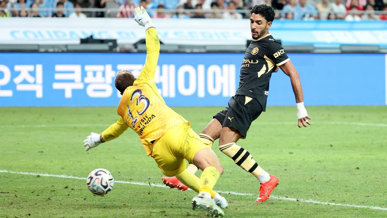 曼城3-1马德里竞技:安托万·塞梅诺两次助攻,奥马尔·马尔穆什和拉扬·艾特·努里为恩佐·马雷斯卡的球队在首尔再添进球